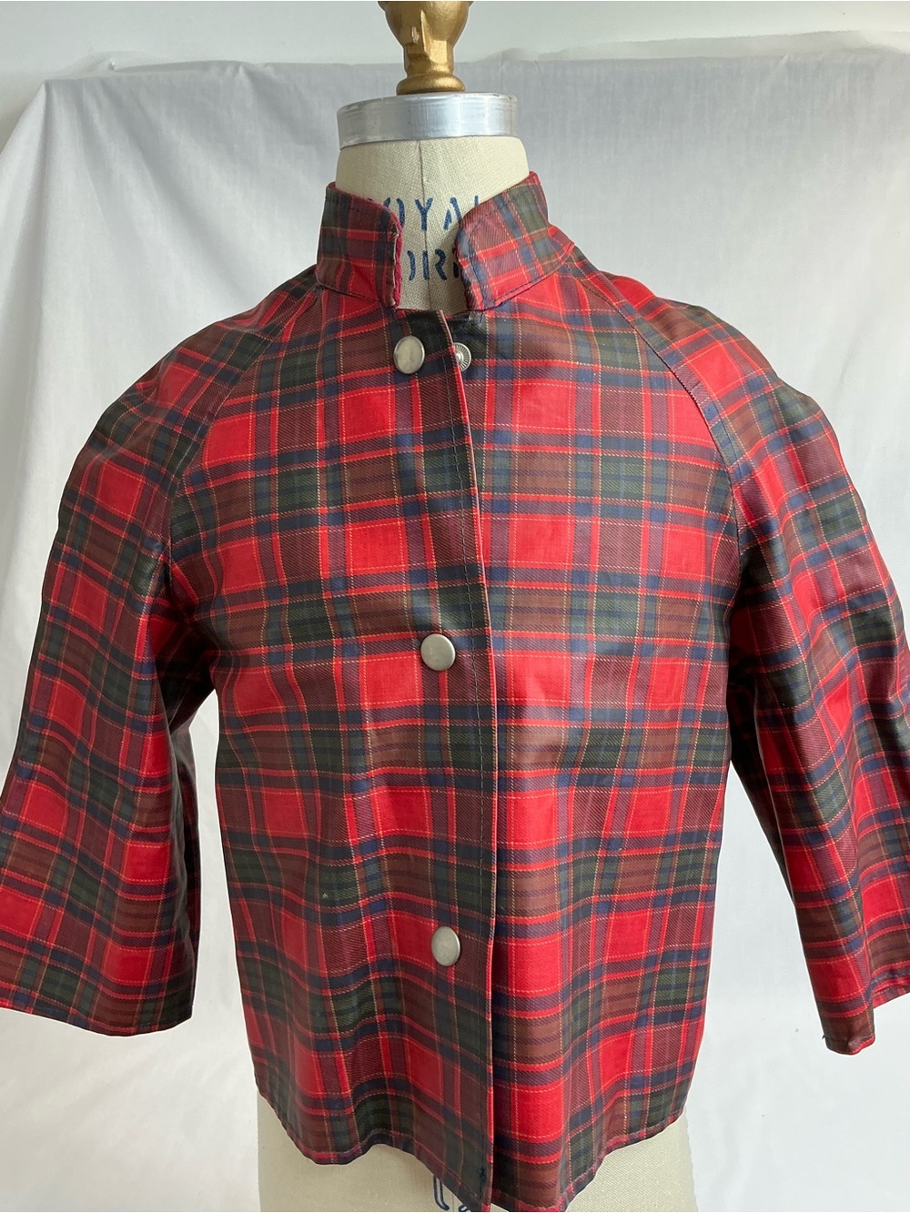 2089 - Red & Green Plaid Cropped Button Jacket